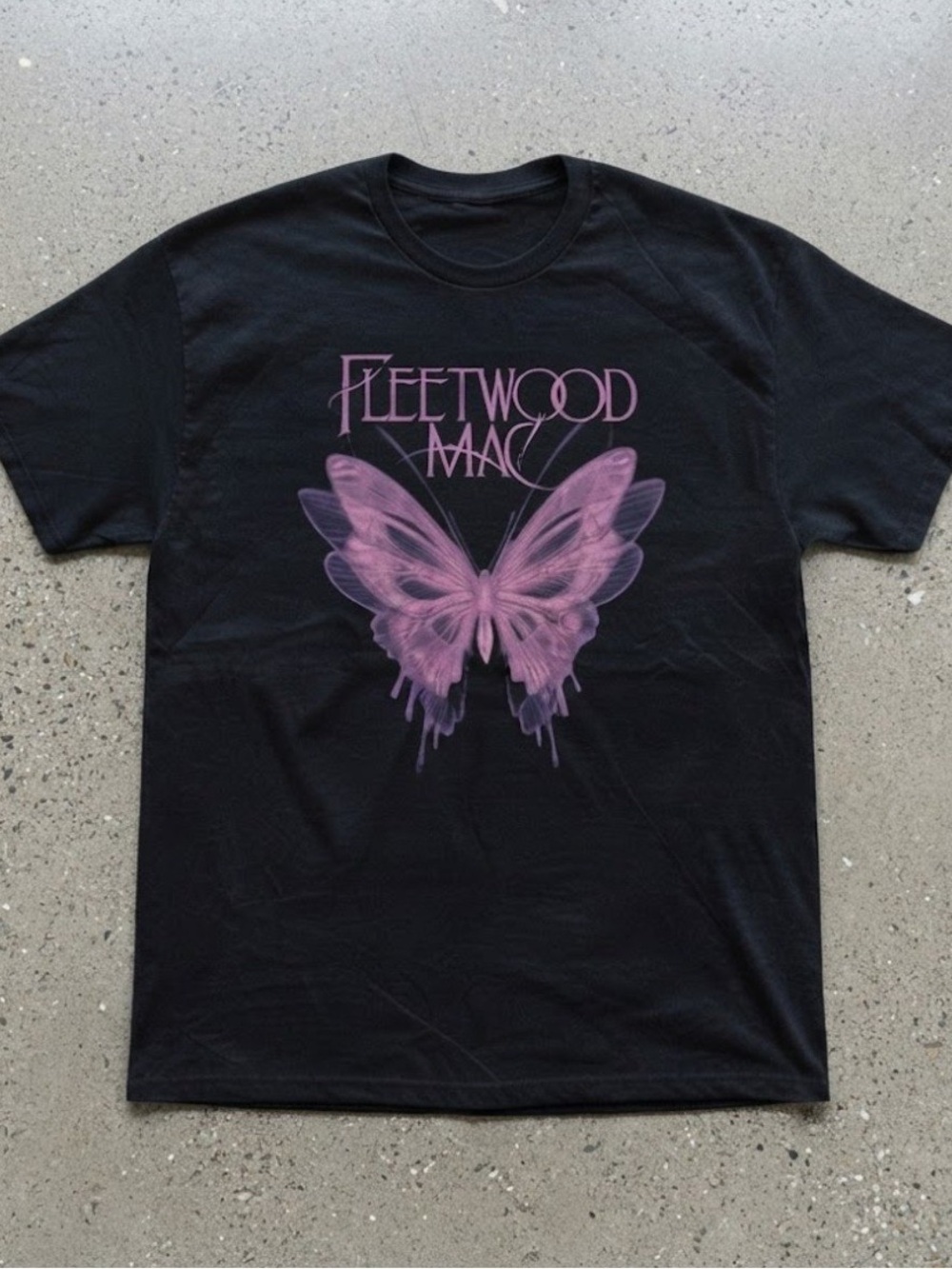 Fleetwood Mac Butterfly Cotton Graphic Gildan T-Shirt